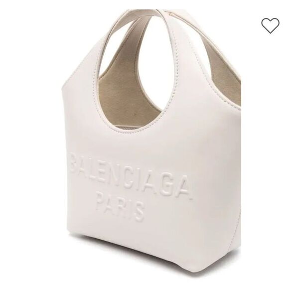 NEW 1960.00 IN ORIGINAL BOX BALENCIAGA
Mary Kate Xs Tote Bag - Picture 3 of 5